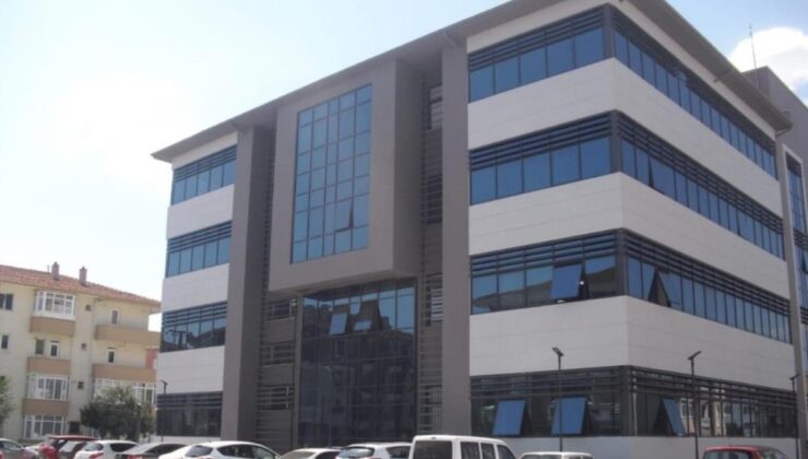 Balıkesir’de kalpsiz anne doğurduğu bebeği klozete attı