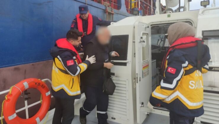 Bartın’da yaralanan gemicinin yardımına Sahil Güvenlik yetişti