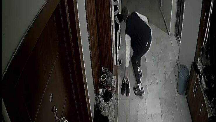 Bursa’da daire önünden çaldıkları ayakkabıları bırakıp kaçtılar