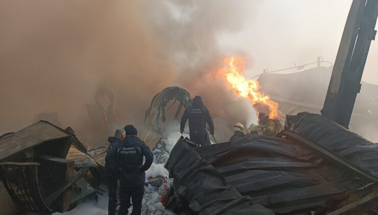 Bursa’da geri dönüşüm fabrikasında yangın