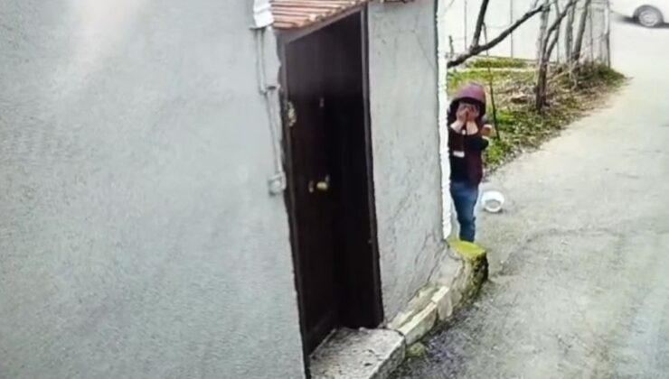 Bursa’da kameraları görünce yüzünü saklayan kapkaççıyı polis yakaladı