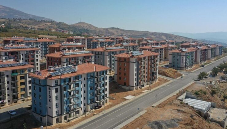 Depremzedelerin tümü 2025 sonunda yeni yuvalarına kavuşacak