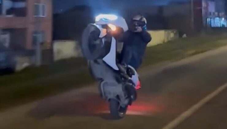 Düzce’de motosikletli magandanın ehliyetine el konuldu