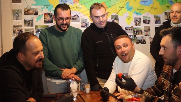 Erzurum’da ‘Dünyanın en acı biberi’ni yeme yarışması