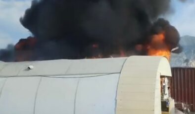 Hatay’da konteyner kentte yangın