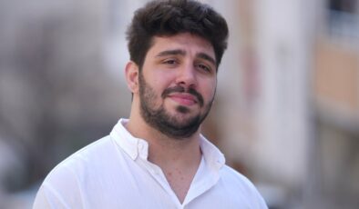 İstanbul’da baktığı kediden bakteri kapan genç görme kaybı yaşıyor