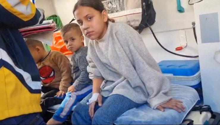 Kocaeli’de bir evde çıkan yangında mahsur kalan 4 çocuk kurtarıldı