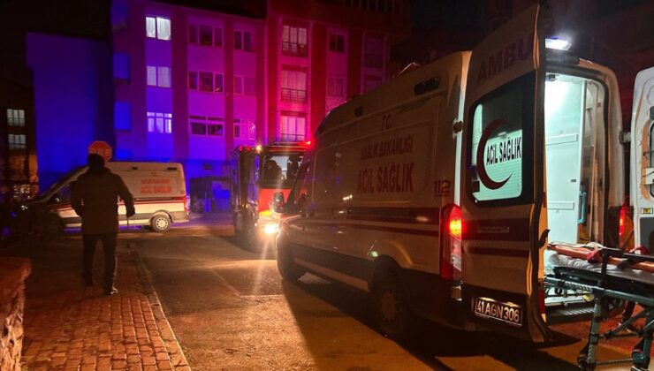 Kocaeli’de inşaat halindeki binanın asansör boşluğuna düşen çocuk yaralandı
