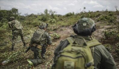 Kolombiya’da silahlı gruplar arasında çıkan çatışmada çok sayıda can kaybı