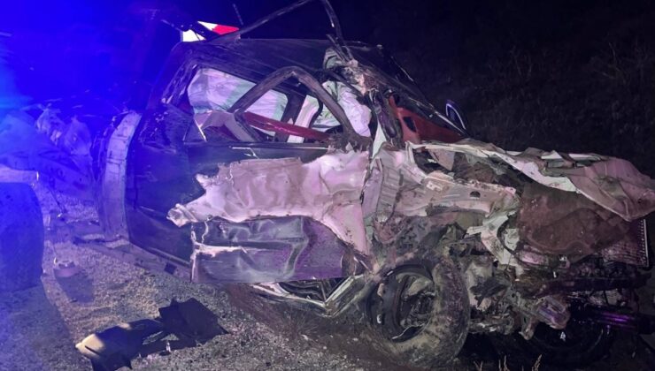 Konya’da devrilen kamyonetin sürücüsü hayatını kaybetti