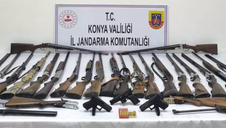 Konya’da iş yerinde çok sayıda silah ele geçirildi