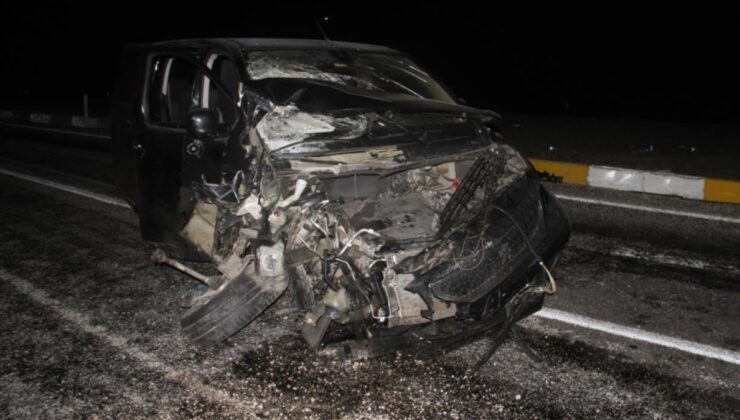 Konya’da koreli turistleri taşıyan minibüs ile otomobil çarpıştı: 1 ölü