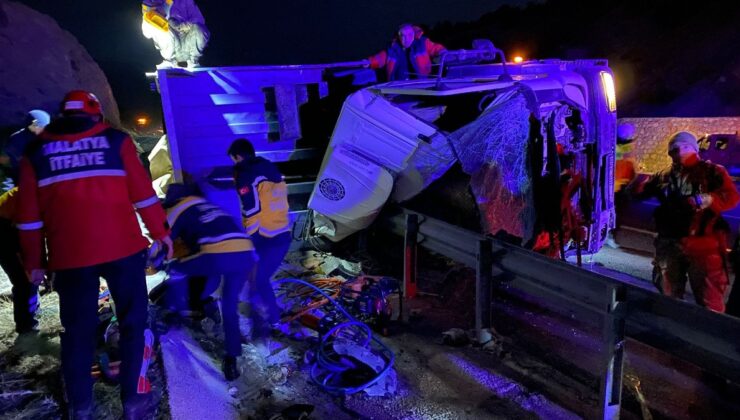 Malatya’da tır kazası: 2 ölü, 1 yaralı