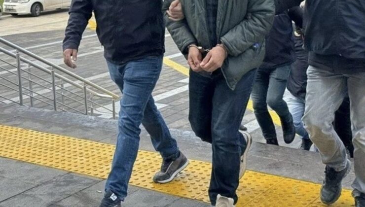 Samsun’da hurda araçların ruhsatını çaldılar: 2 gözaltı