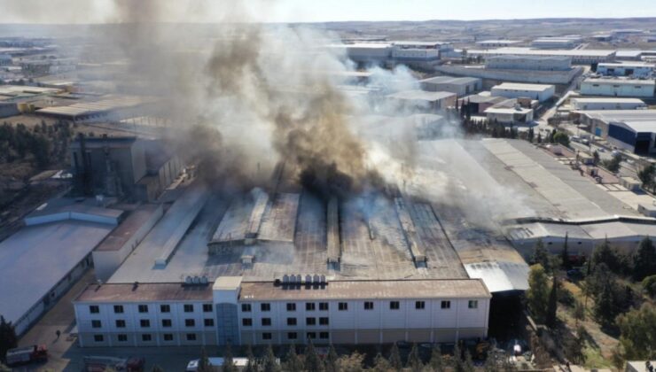 Şanlıurfa’daki fabrika yangını kontrol altına alındı