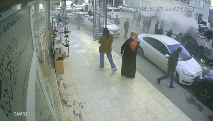 Siirt’te otomobil, park halindeki araca çarparak takla attı