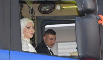 Sivas’ta vazgeçemediği tırı gelin arabası oldu