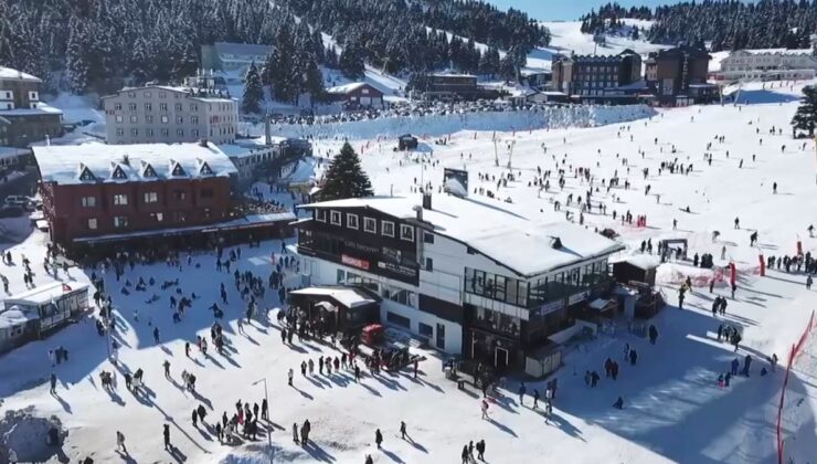 Tatilin ilk günü Bursa’ya ziyaretçi akını: Milli Park Gişeleri’nden 10 bin araç geçti