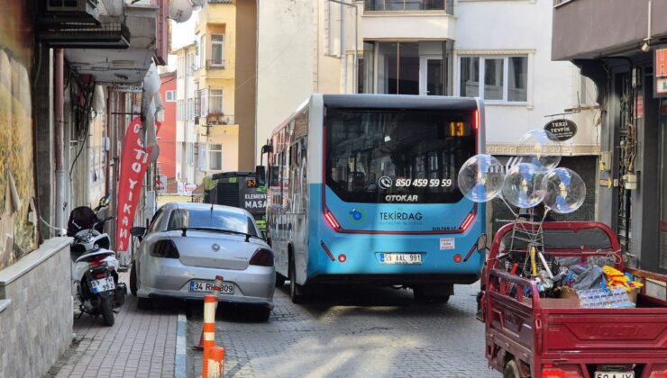 Tekirdağ’da dar sokaklarda trafik karmaşası