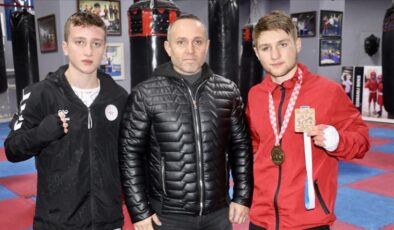 Trabzonlu babanın boksör olma hayalini çocukları gerçekleştirdi