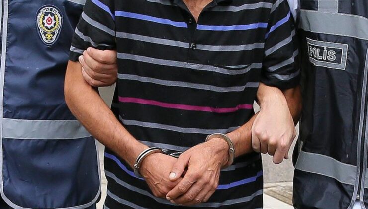 Adana’da gözaltındaki arkadaşa ekmek arasında uyuşturucu servisi