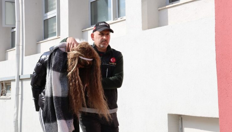 Adana’da kadın kılığında erkek torbacı tutuklandı