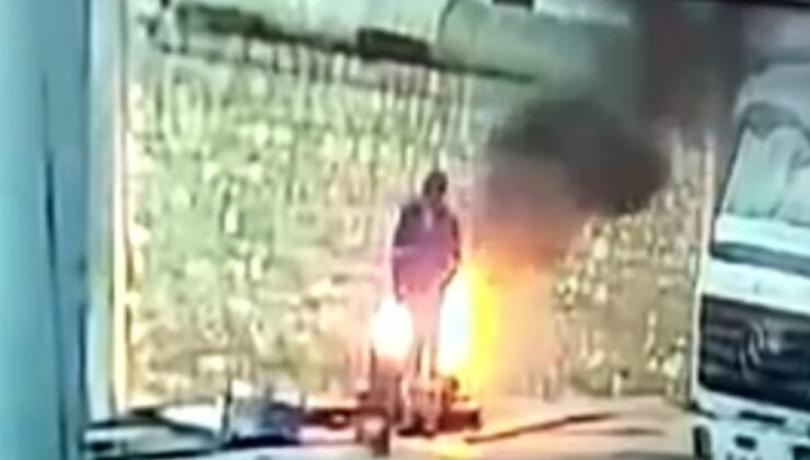 Adana’da varildeki ateşte ısınmaya çalışırken pantolonu tutuştu