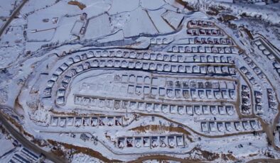 Adıyaman’da bürünen köy evlerinden görsel şölen