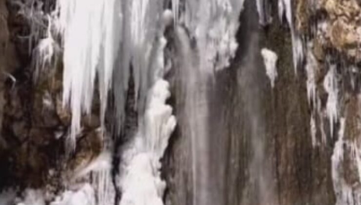 Amasya’da şelaleler dondu