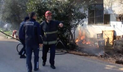 Antalya’da apartman boşluğunda çıkan yangın korkuttu