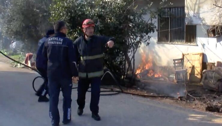Antalya’da apartman boşluğunda çıkan yangın korkuttu
