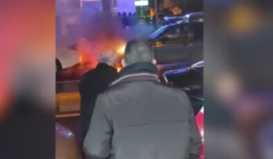 Bağcılar’da park halindeki otomobilde yangın