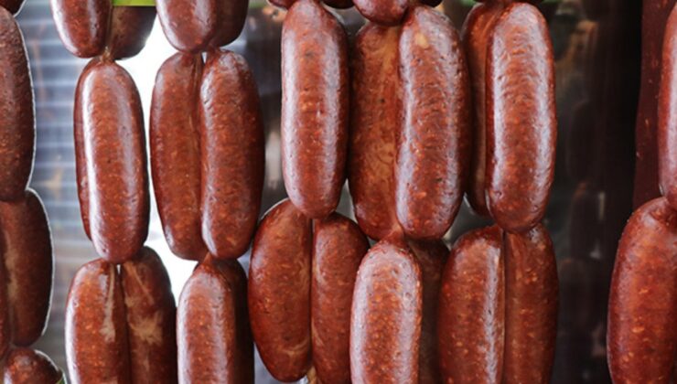 Bakanlık listeyi yeniledi! Sucukta at ve eşek eti