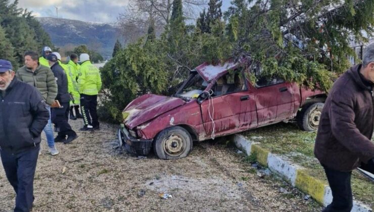 Balıkesir’de çaldığı kamyonetle kaza yapan şahıs başka bir aracı çalarak kaçtı