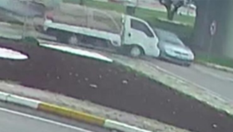 Balıkesir’de kavşakta meydana gelen kazada 3 kişi yaralandı