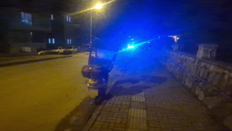 Bartın’da yolun ortasında yürüyen engelliye motosiklet çarptı