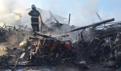 Bolu’da 10 kişinin yaşadığı ev küle döndü: 1 ölü 1 yaralı