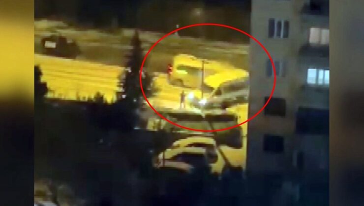 Bursa’da buzlanan yolda kayan işçi servisine halk otobüsü çarptı