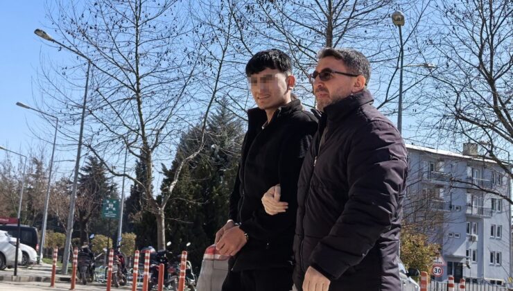 Bursa’da “dur” ihtarına uymadı, jandarmaya çarptı