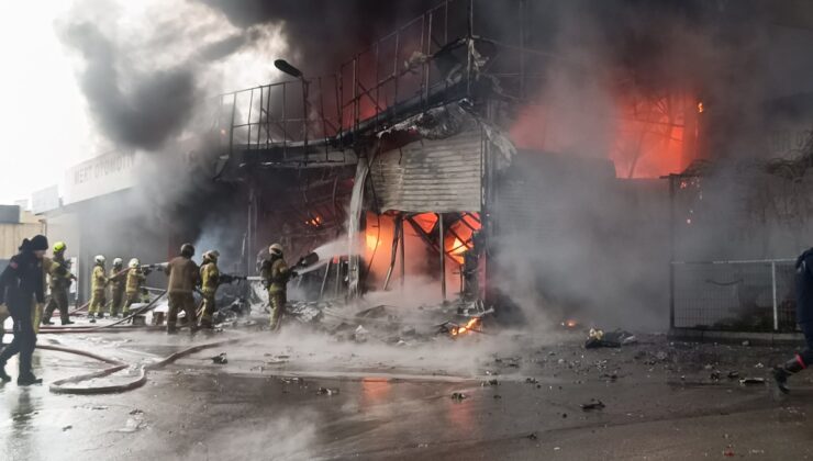 Bursa’da otomotiv yağ bayisinde yangın