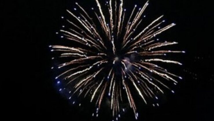 Çanakkale’de gece yarısı havai fişek patlatan şahsa 9 bin 267 TL ceza