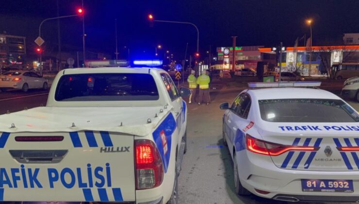 Düzce’de polise çarparak ağır yaralayan sürücü yakalandı