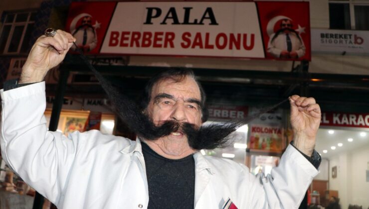 Erzurum’da 60 yıldır bıyıklarını kesmeyen berber