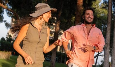 Eşi Anıl Altan’la boşanacakları iddia edilmişti! Pelin Akil’den şarkılı gönderme