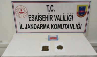 Eskişehir’de jandarmanın sorguladığı bin 155 şahıstan 17’sinin arandığı tespit edildi