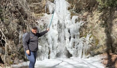 Gaziantep’te şelaleler buz tuttu