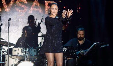 Hülya Avşar’dan Lvbel C5’i paylaşımı: ‘Havlamak iyi geldi’