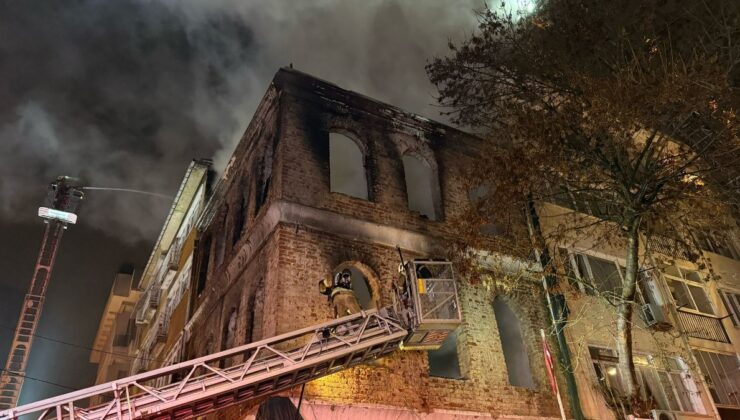 İstanbul Kadıköy’de tarihi karakolda yangın: 1 ölü