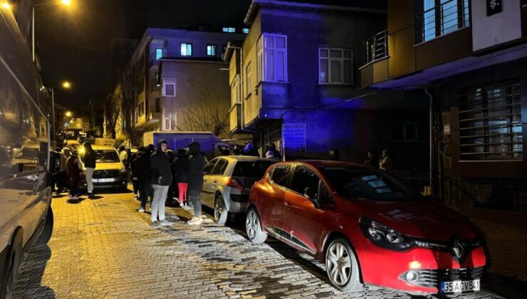 İstanbul Küçükçekmece’de çatlaklar oluşan bina tahliye edildi