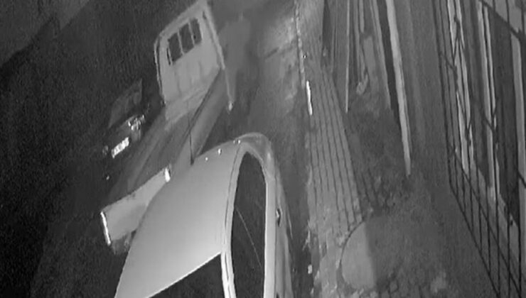 İstanbul’da araç hırsızı önce kameraya sonra polise yakalandı
